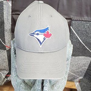 3/$20 youth Blue Jays Cap 🧢